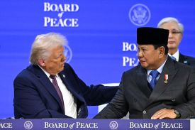 U.S. President Donald Trump shakes hands with Indonesian President Prabowo Subianto at a meeting on Trump’s “Board of Peace” during the World Economic Forum annual meeting in Davos, Switzerland, on Jan. 22.